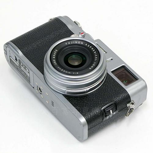 中古カメラ フジフイルム FINEPIX ファインピックス X100 FUJIFILM 17593