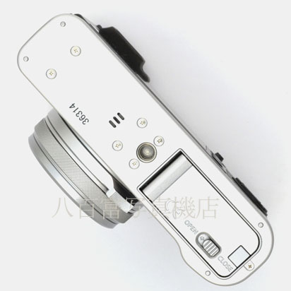 【中古】 富士フイルム ファインピックス X100F シルバー FUJIFILM FINEPIX 中古デジタルカメラ 36314