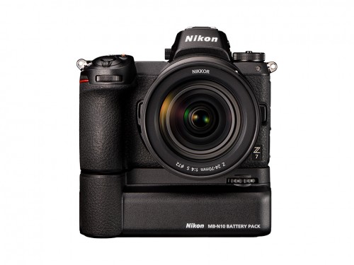 ニコン Nikon MB-N10 [マルチパワーバッテリーパック]Nikon-使用例(写真のカメラ・レンズは別売りです)