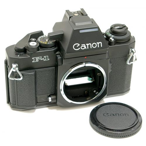 美品！完動品！CANON AE-1 ブラックボディ フィルムカメラ 超美品！完動品！CANON AE-1 PROGRAM ブラックボディ フィルムカメラ