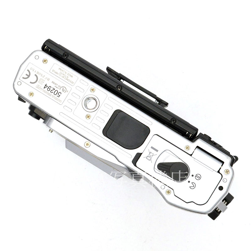 【中古】 オリンパス OM-D E-M5 ボディ シルバー OLYMPUS 中古デジタルカメラ 50294